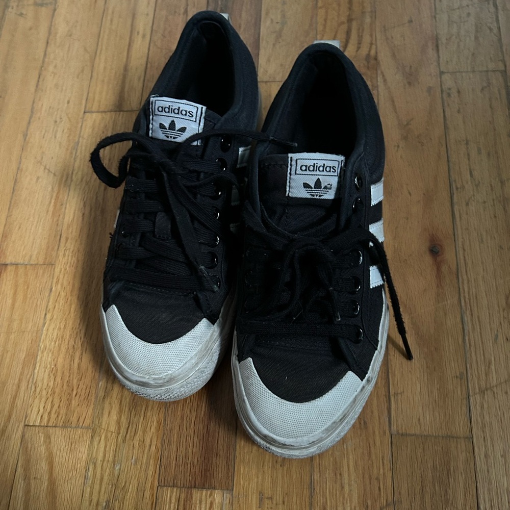 Adidas - Picture 2 of 4
